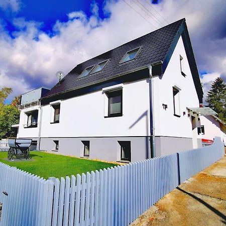 Ferienhaus Moni Gunningen Kültér fotó